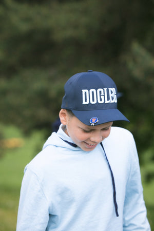 Casquette Performance Dogleg — Bleu ciel, en situation sur le parcours