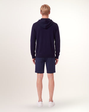 Hoodie Clubhouse homme, bleu marine, porté de dos