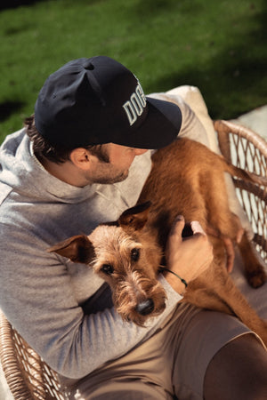 Lady Cachemire Hoodie Homme Dogleg, en situation sur le parcours