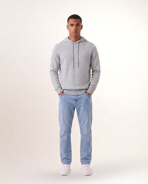 Hoodie Lady cachemire homme, gris, porté de face